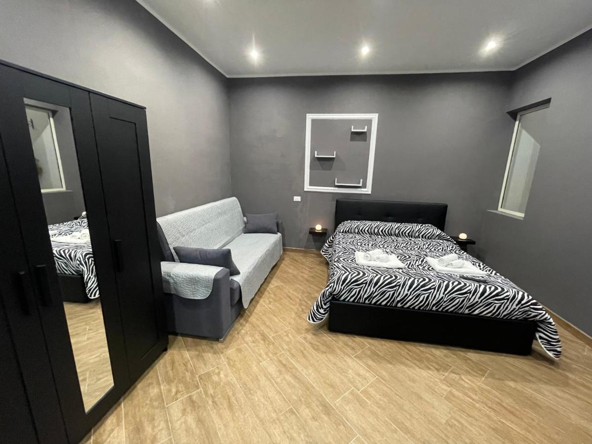 B&B Miramare Suite Borgo Таранто Экстерьер фото